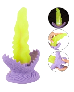 Kirglik müstilise taime kujuline dildo - ledtulega